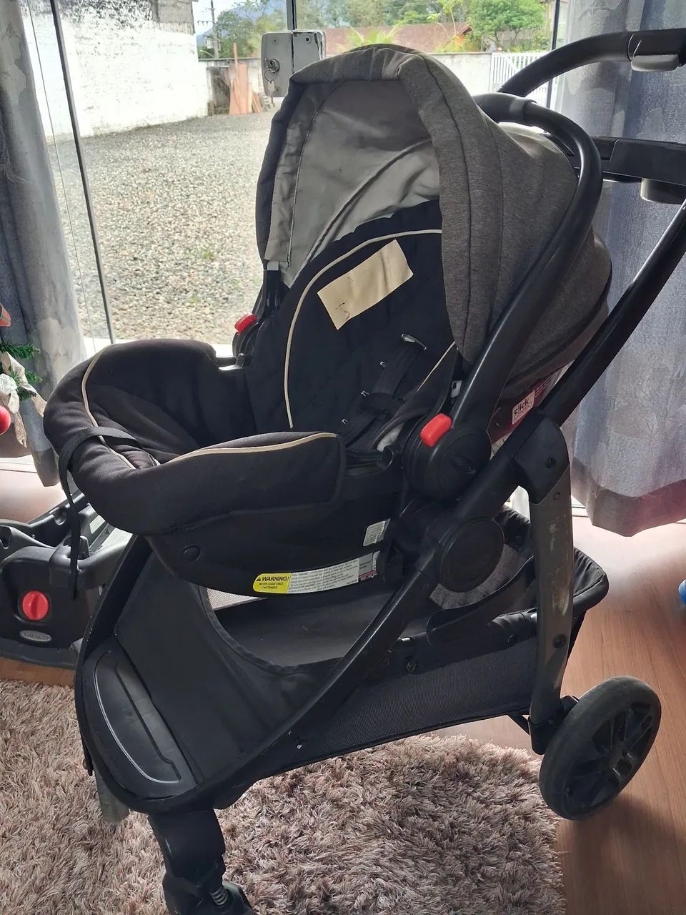 Bebê conforto + carrinho de bebê Graco