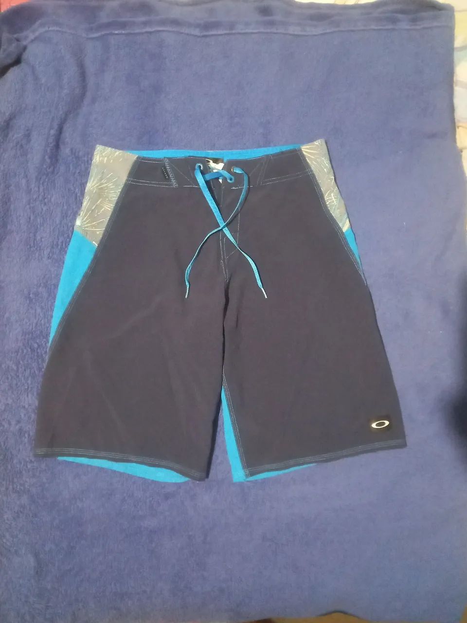 VENDO BERMUDA DA OAKLEY - Foto 2