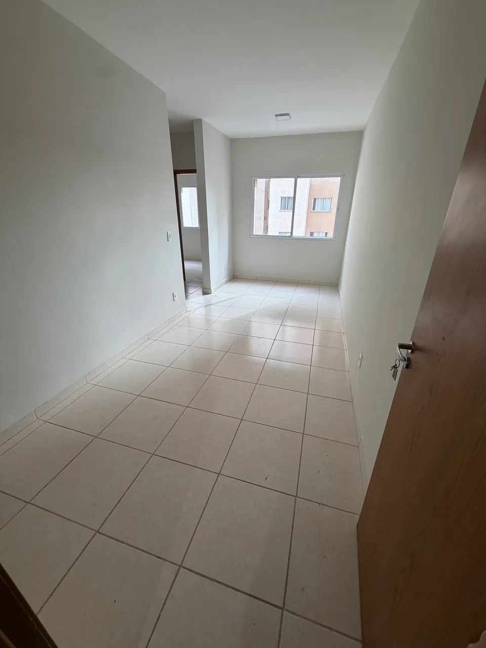 ALUGA-SE APARTAMENTO  - Foto 2