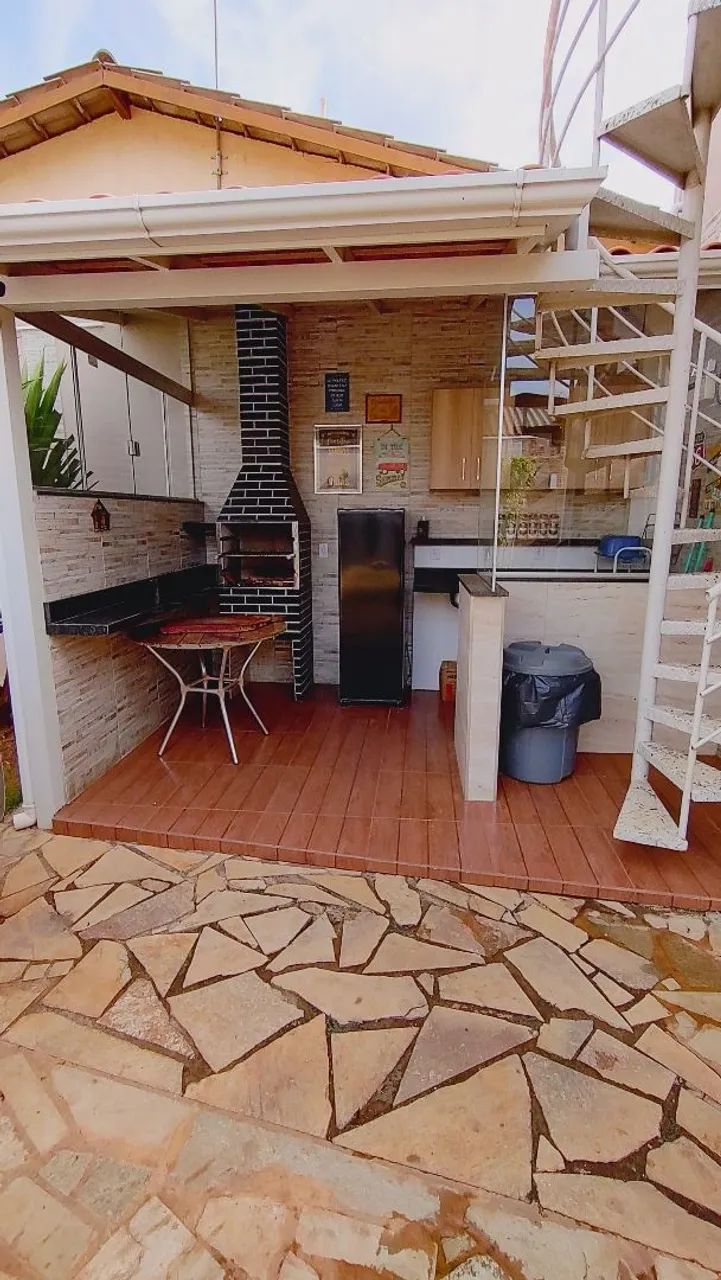 Excelente casa com 2 qtos sendo 1 suite  - Foto 3