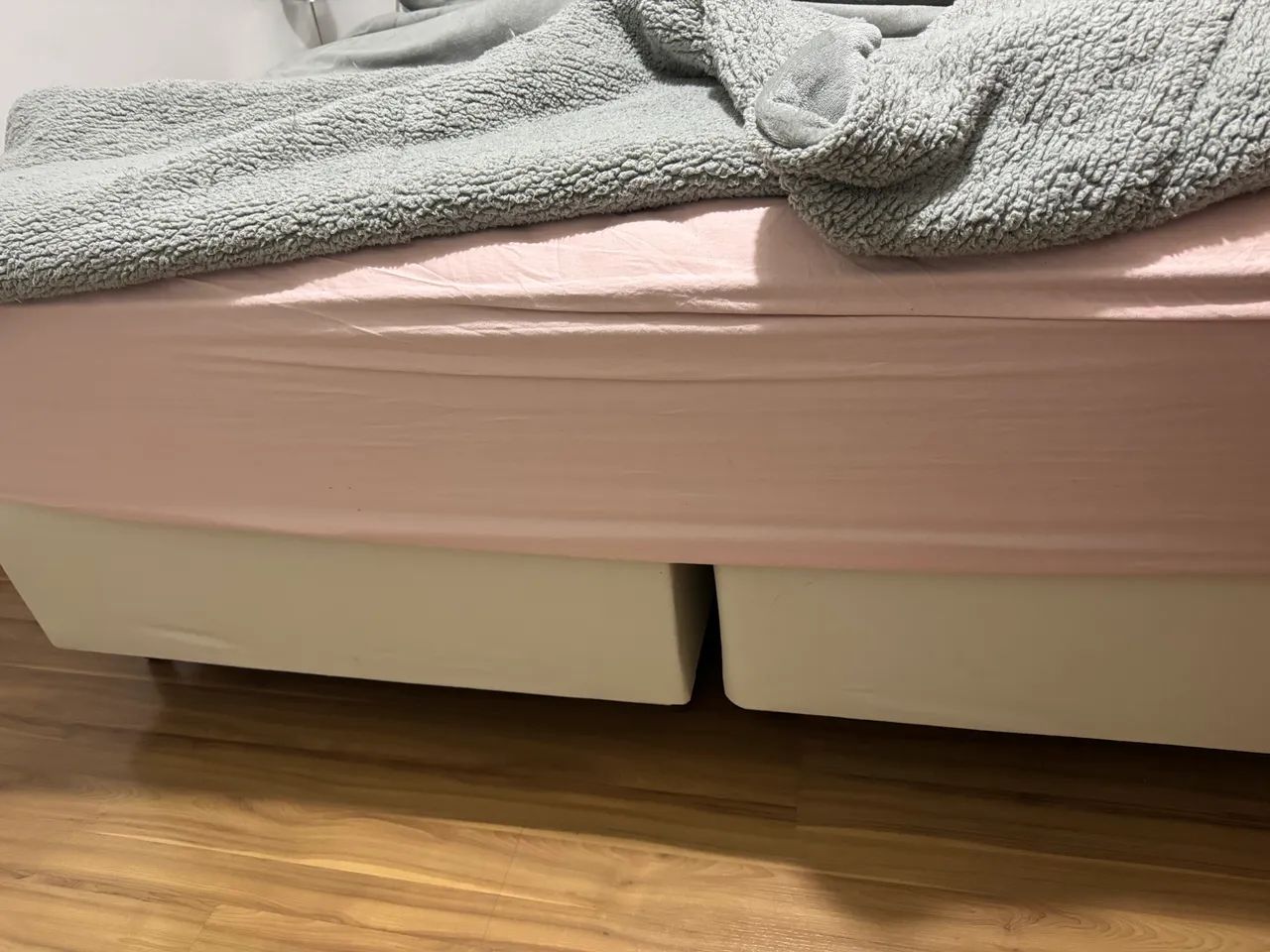 Box para cama king - sem colchão 
