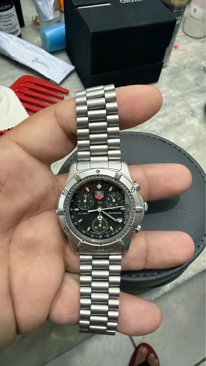 TAG Heuer 2000 Professional Chronograph - CE1110 - 200m
