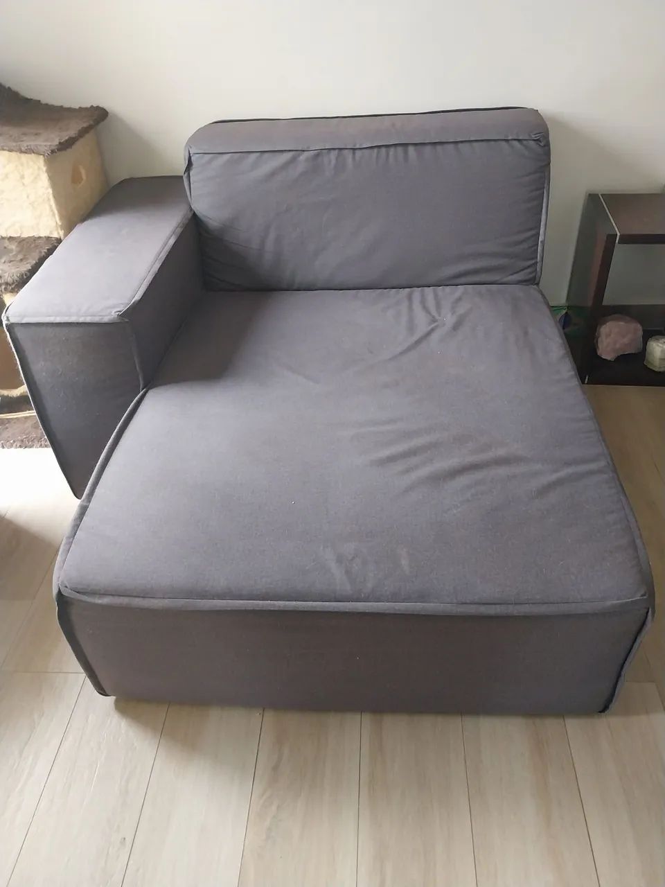 Sofa modelo chaise marca Oppa modelo Marau 