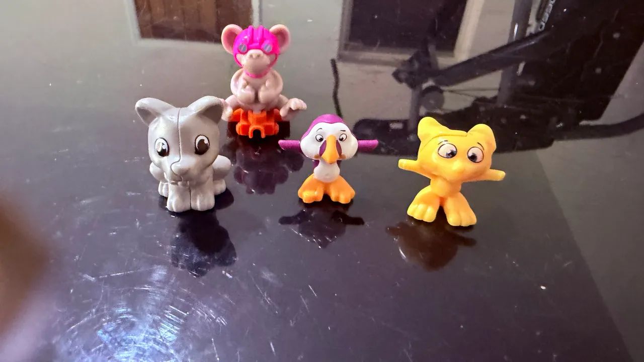 Colecionáveis Kinder ovo  - Foto 3