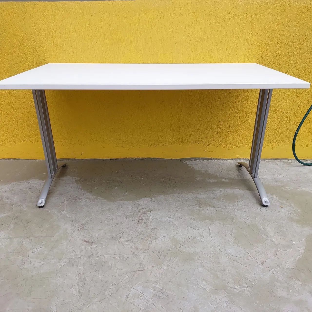 Mesa escritório 1.45x76cm - Foto 2