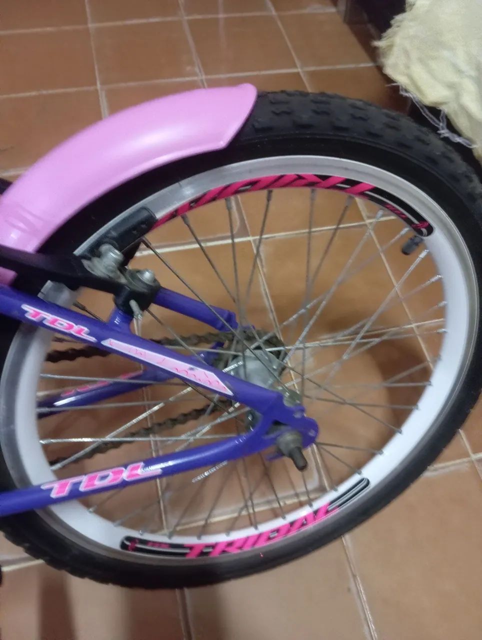 Bicicleta Aro 20 Feminina Seminova - Foto 4