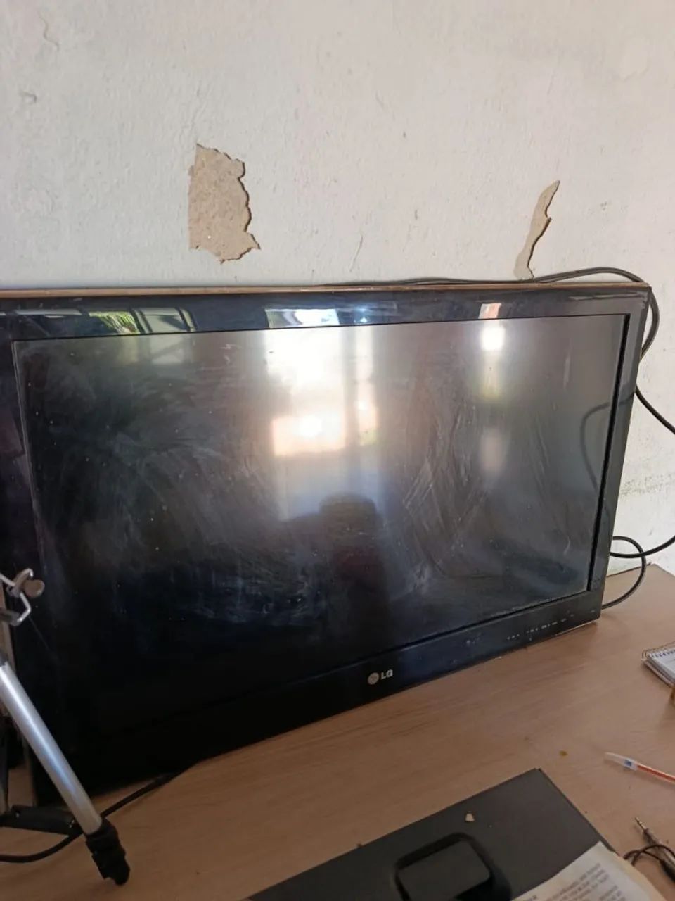 Tv + Aspirador de pó 