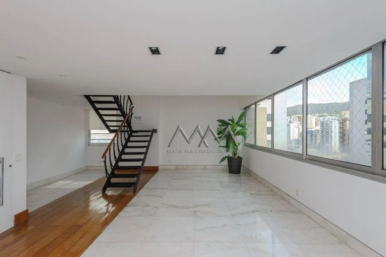 Cobertura à Venda no Funcionários | 575 m ² - 3 quartos