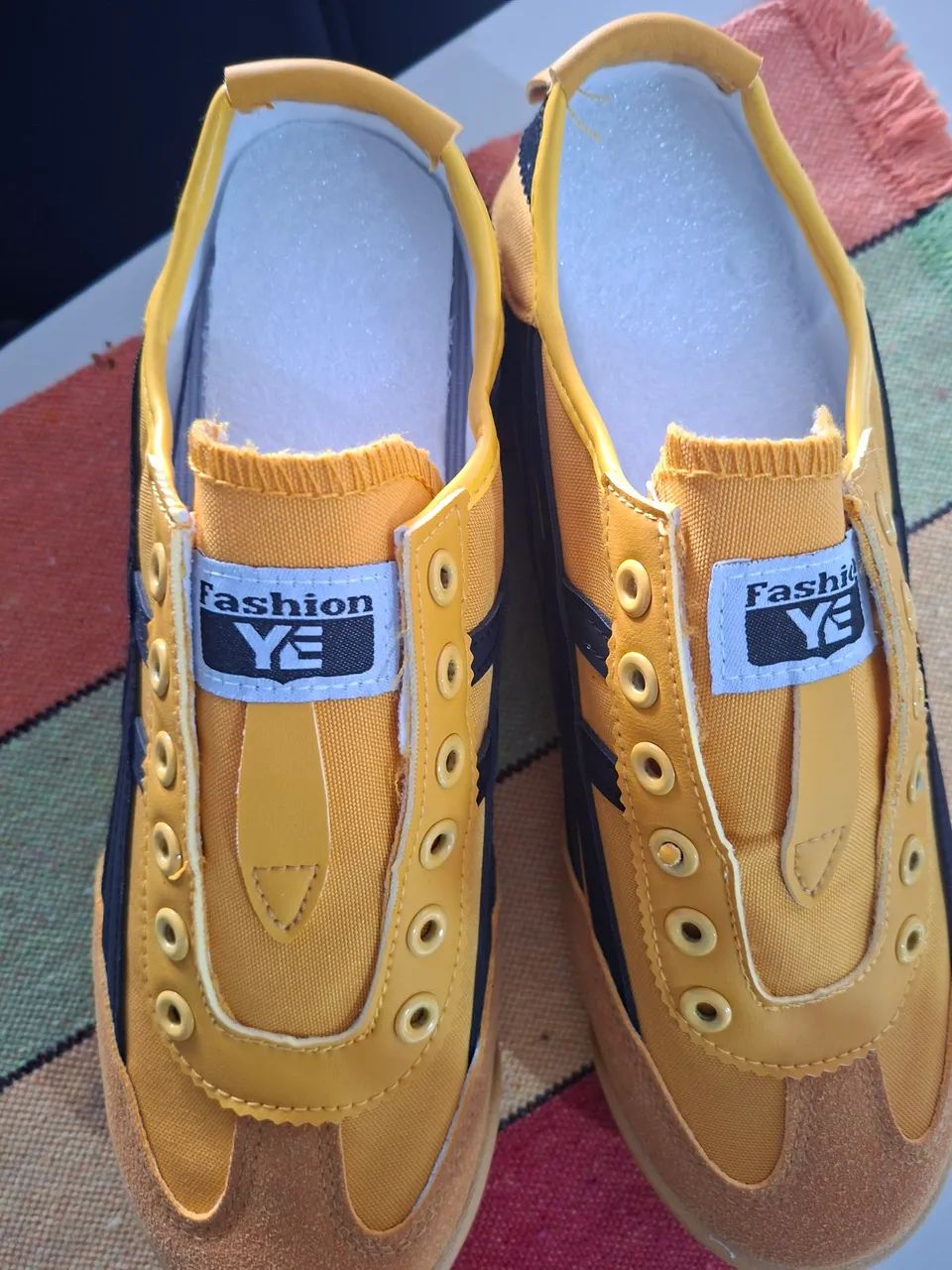 Tênis  Onitsuka genérico 