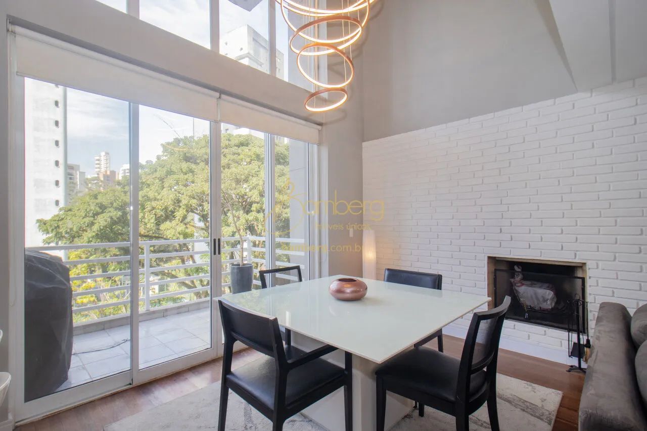 Duplex charmoso com pé-direito duplo e vista para o verde - Foto 4