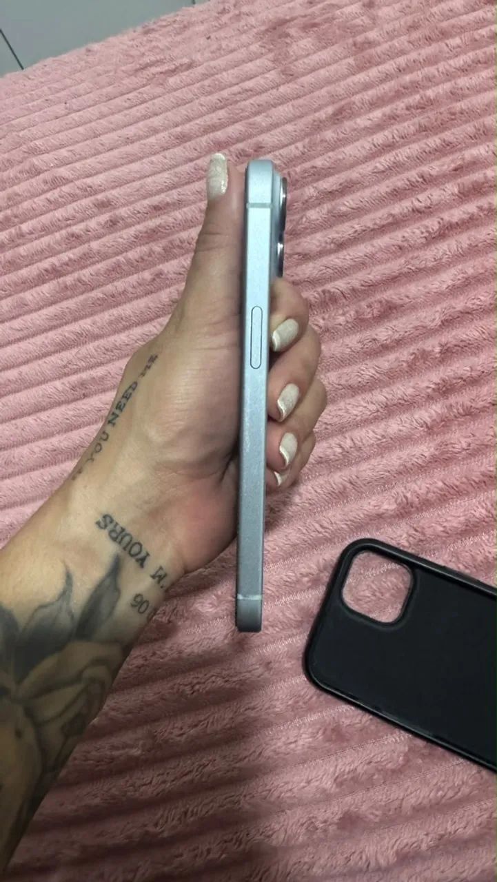 iPhone 15 128G - Foto 3