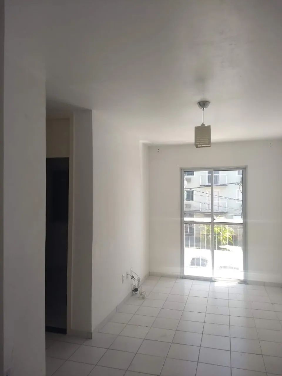 Locação 2/4 com varanda - 2° andar nascente  - Foto 2