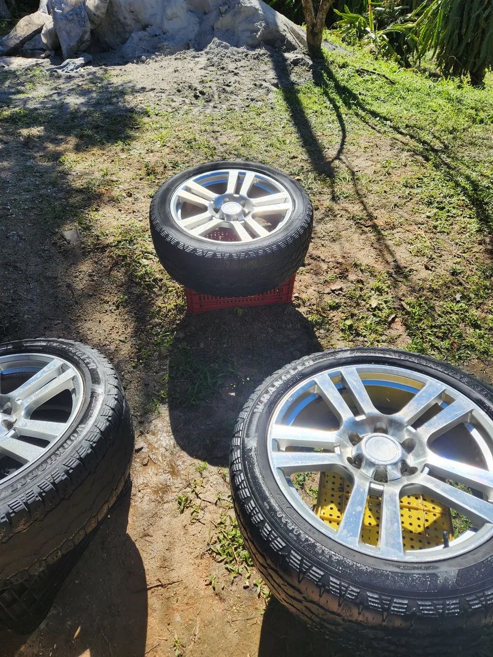 Jogo de roda Hilux  - Foto 2