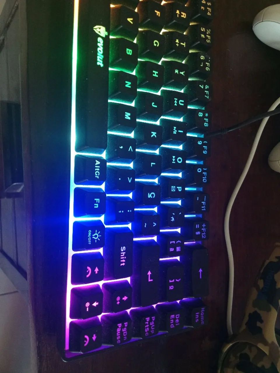 Teclado gamer 60% evolution com RGB  VALOR NEGOCIAVEL  - Foto 2