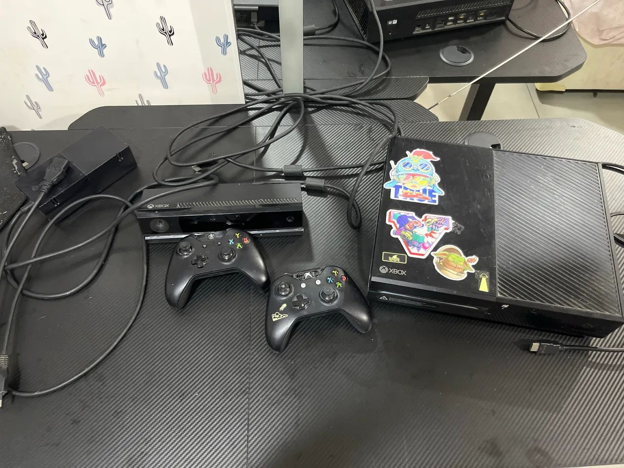Vendo Xbox one com kinetc