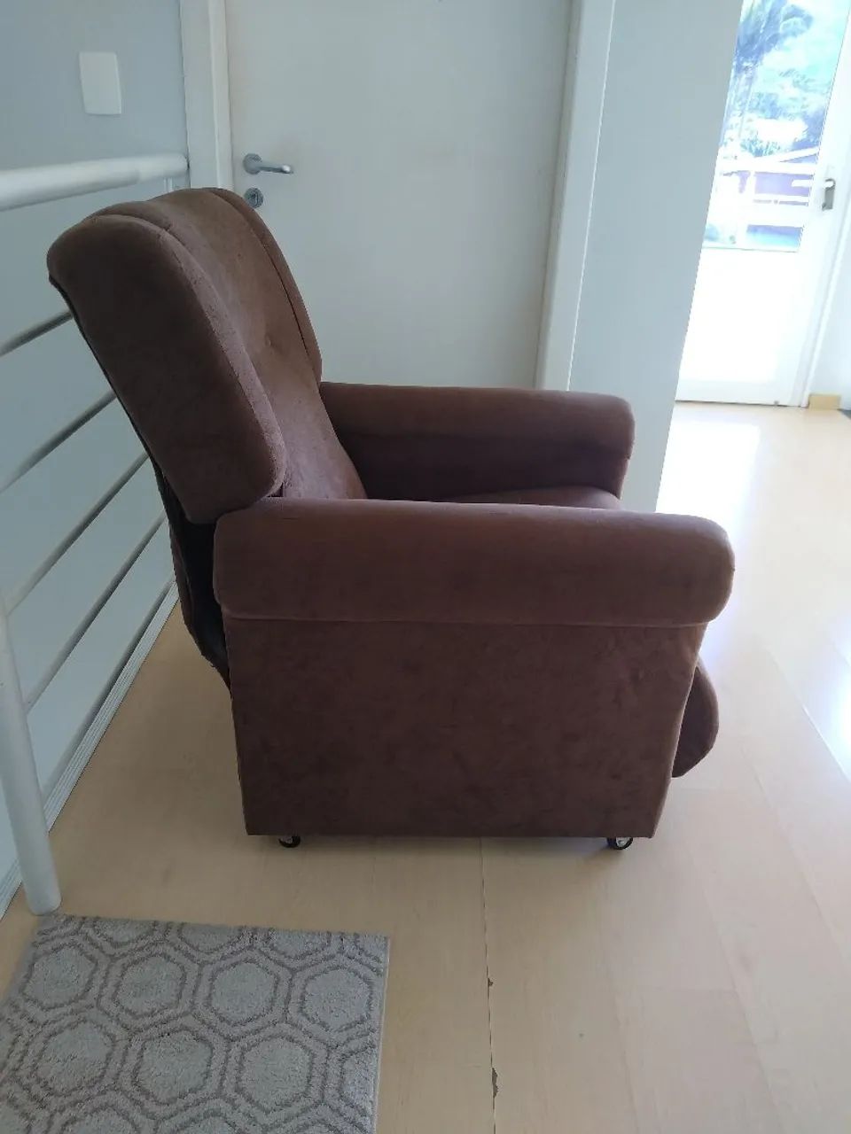 Vendo cadeira poltrona reclinável "do papai" - Foto 2