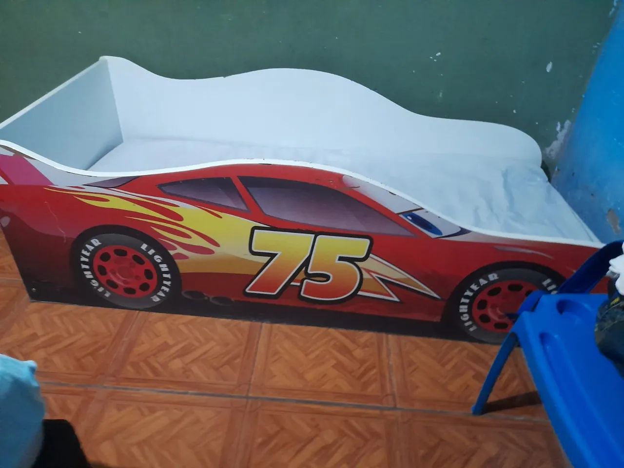 Vende-se cama infantil. 