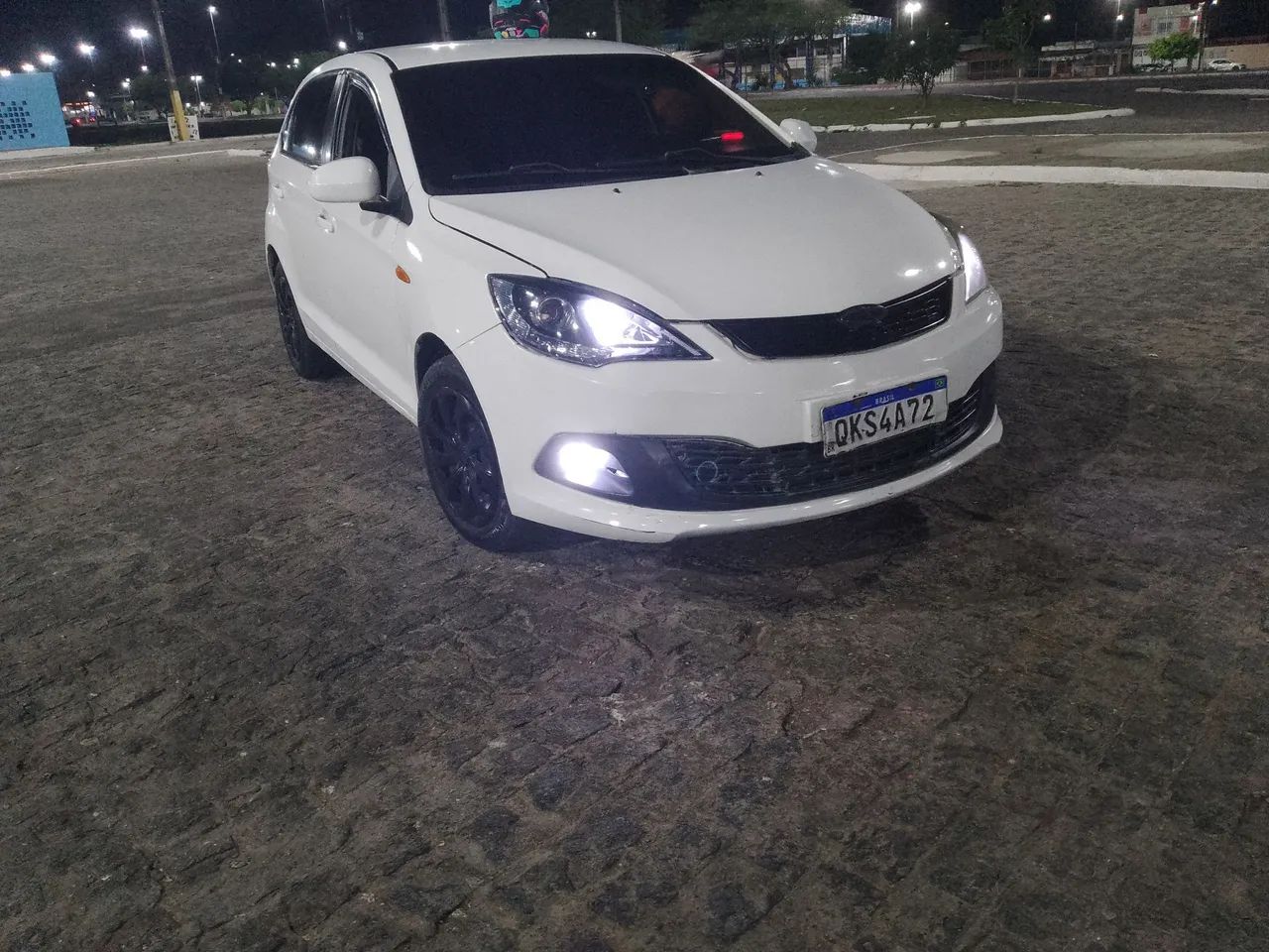 Chery Celer Hatch 1.5 16V Flex 5P 2015 - Foto 2