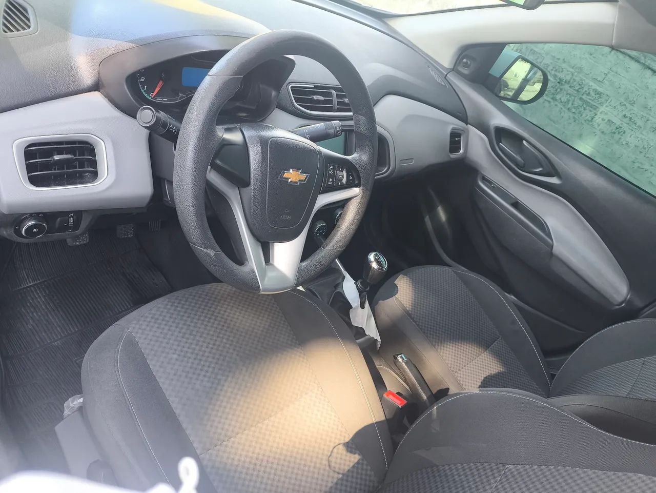 Chevrolet Onix Hatch LT 1.4 8V Flex Mec. 4P 2018 - Foto 4