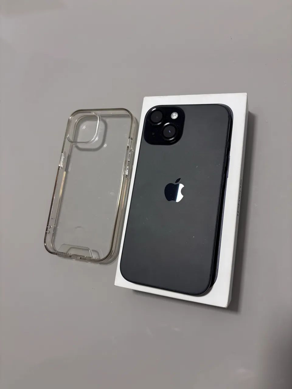iPhone 15 impecável!