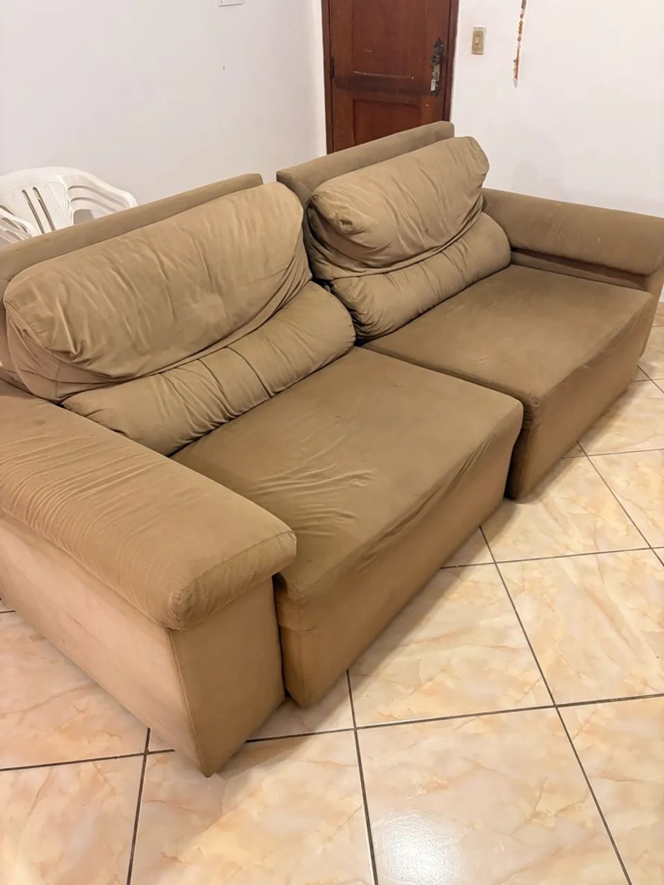 Sofá retrátil e reclinável 4 lugares
