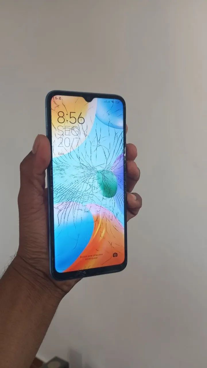 CELULAR REDMI com marcas de uso  - Foto 2