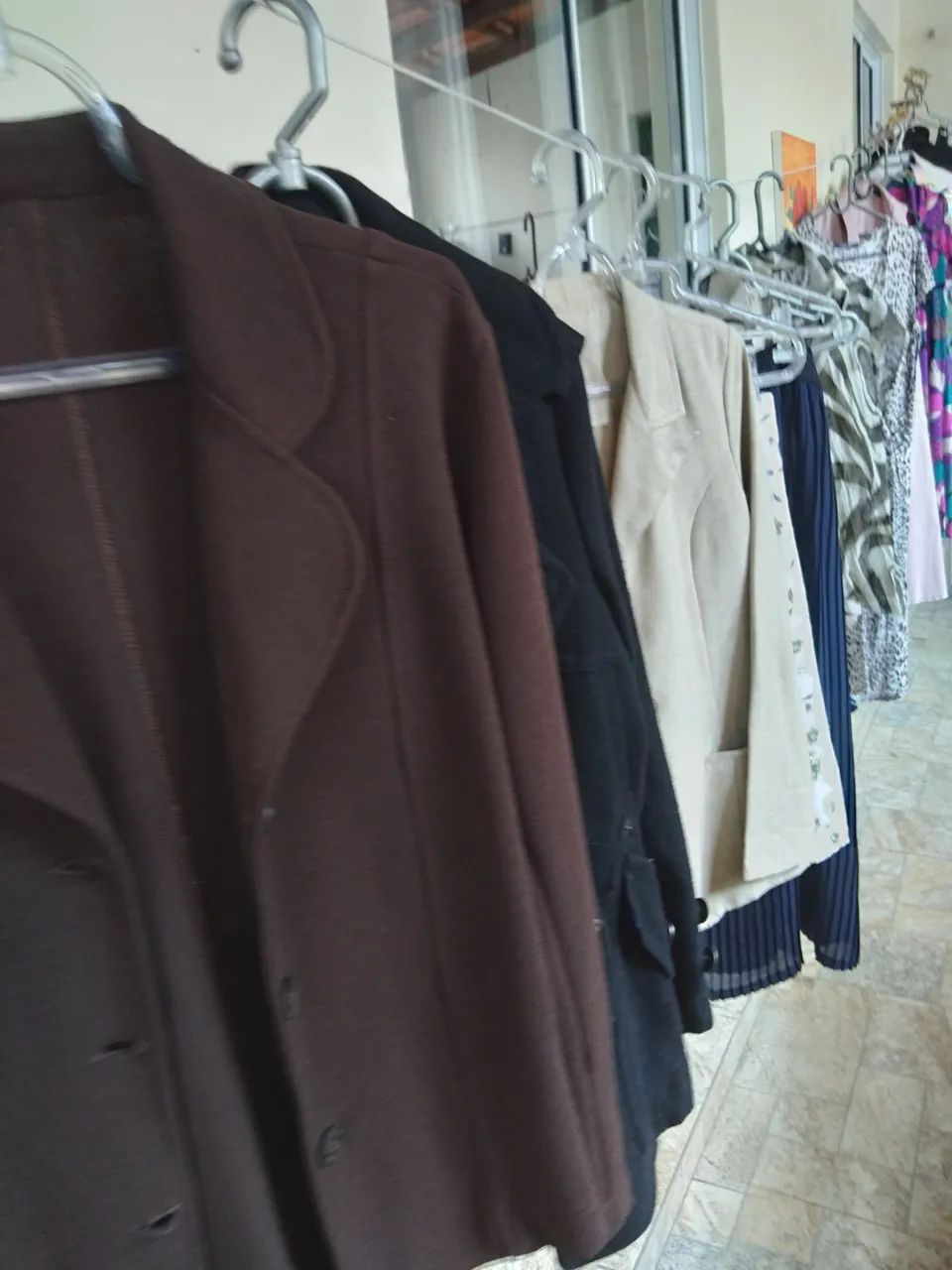 Combo de  roupas usadas - Foto 3