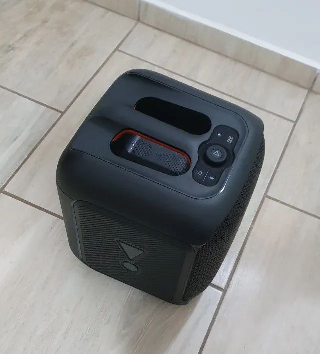 Caixa De Som JBL Bluetooth Partybox Encore Essential 100 Watts - Foto 2