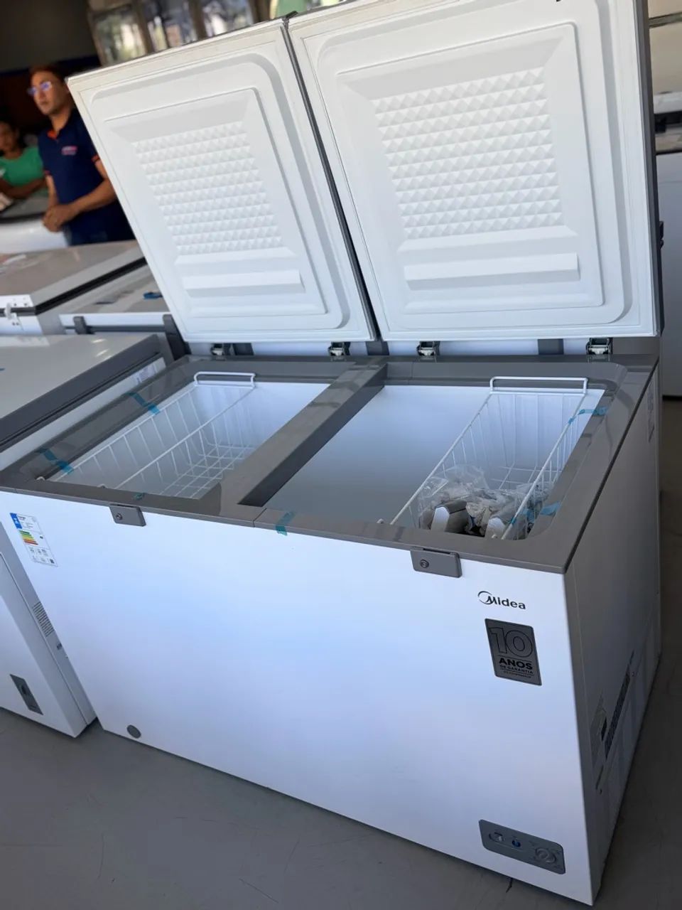 Freezer Horizontal Midea 362 Litros - Branco - Foto 3