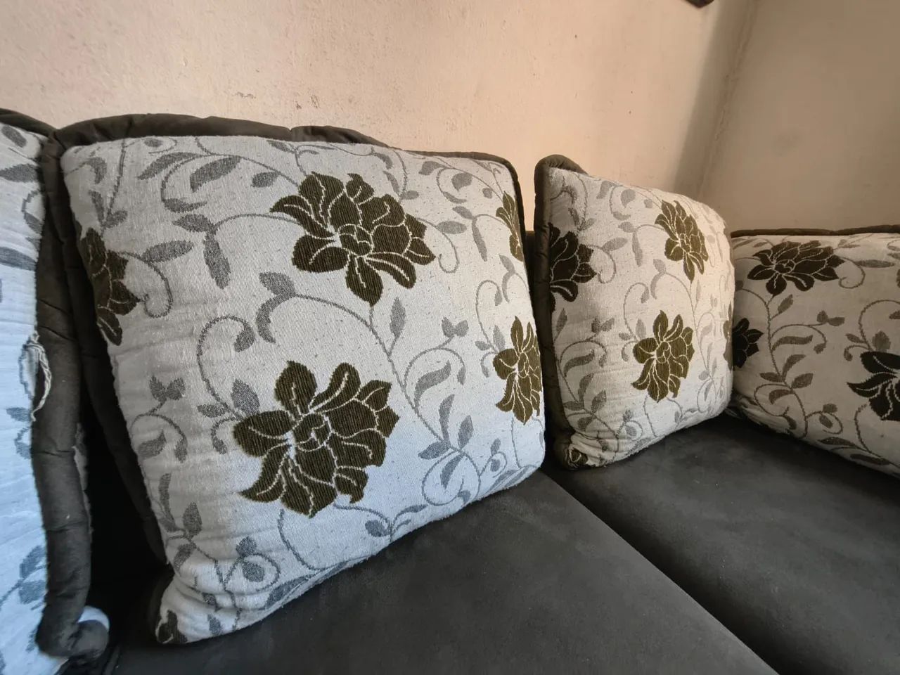 Sofá de Canto Moderno Impecavel  - Foto 5