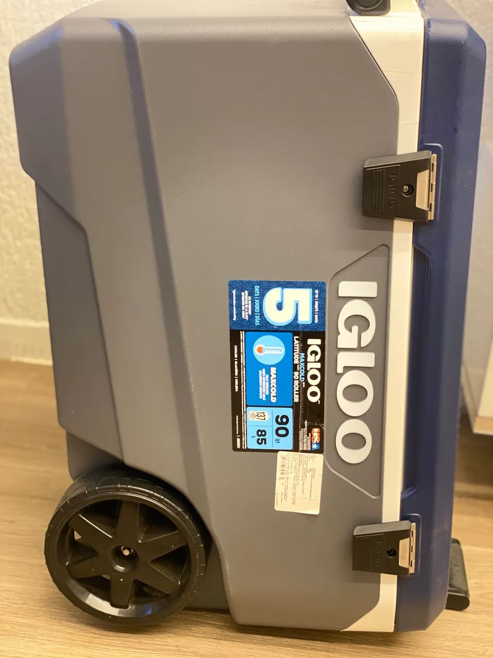 Caixa Térmica IGLOO 85 Litros MAXCOLD - Nova  - Foto 2