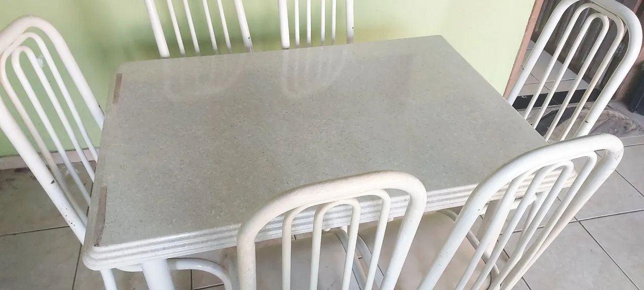Mesa de Jantar com 6 Cadeiras - Ótimo Estado - Foto 2