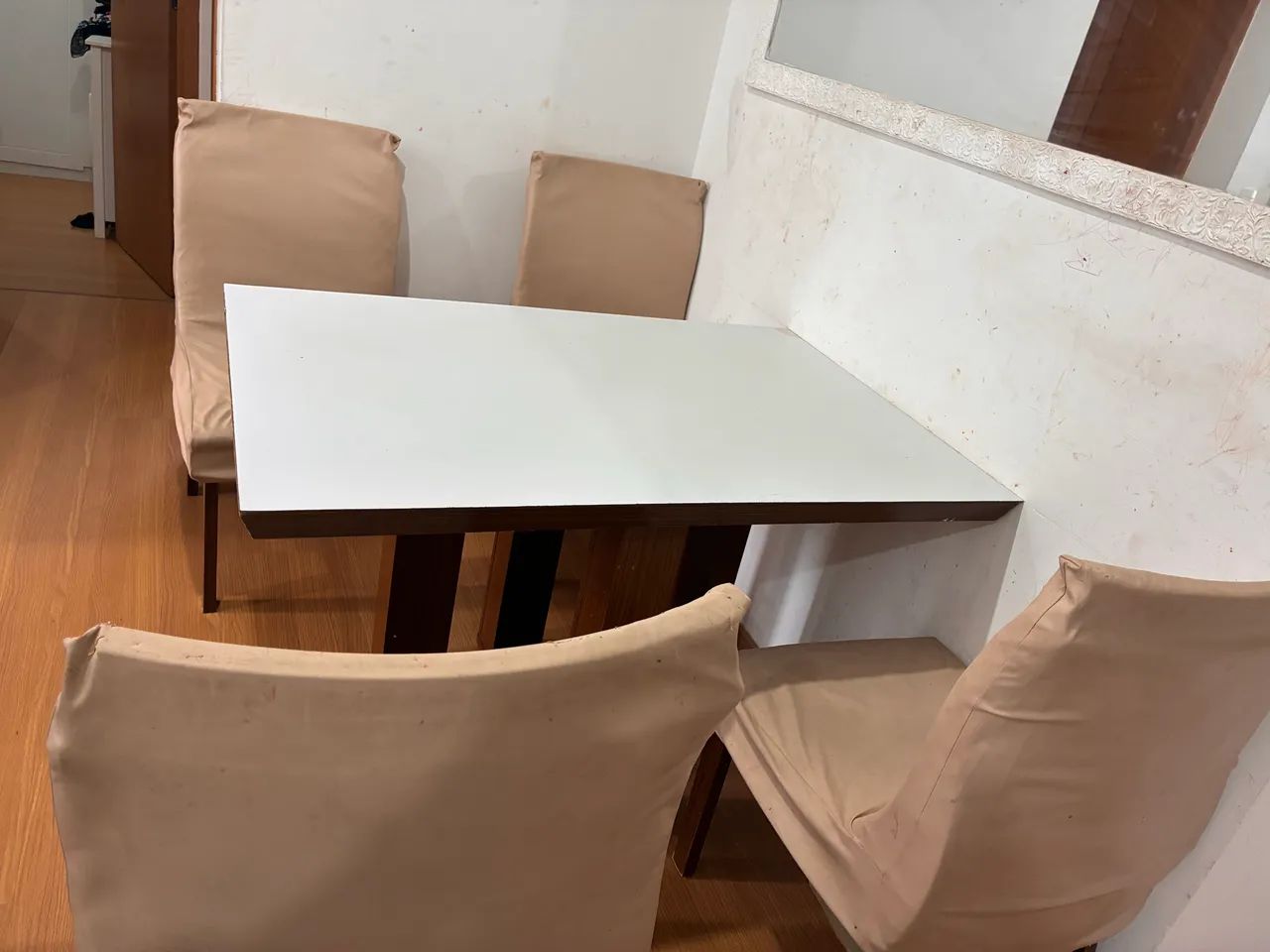Mesa com 4 cadeiras  - Foto 4