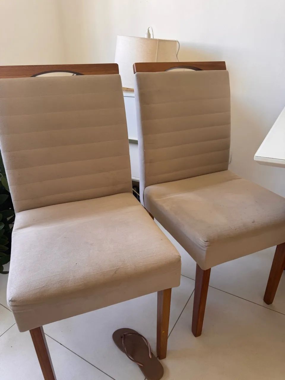 Conjunto de cadeiras sala