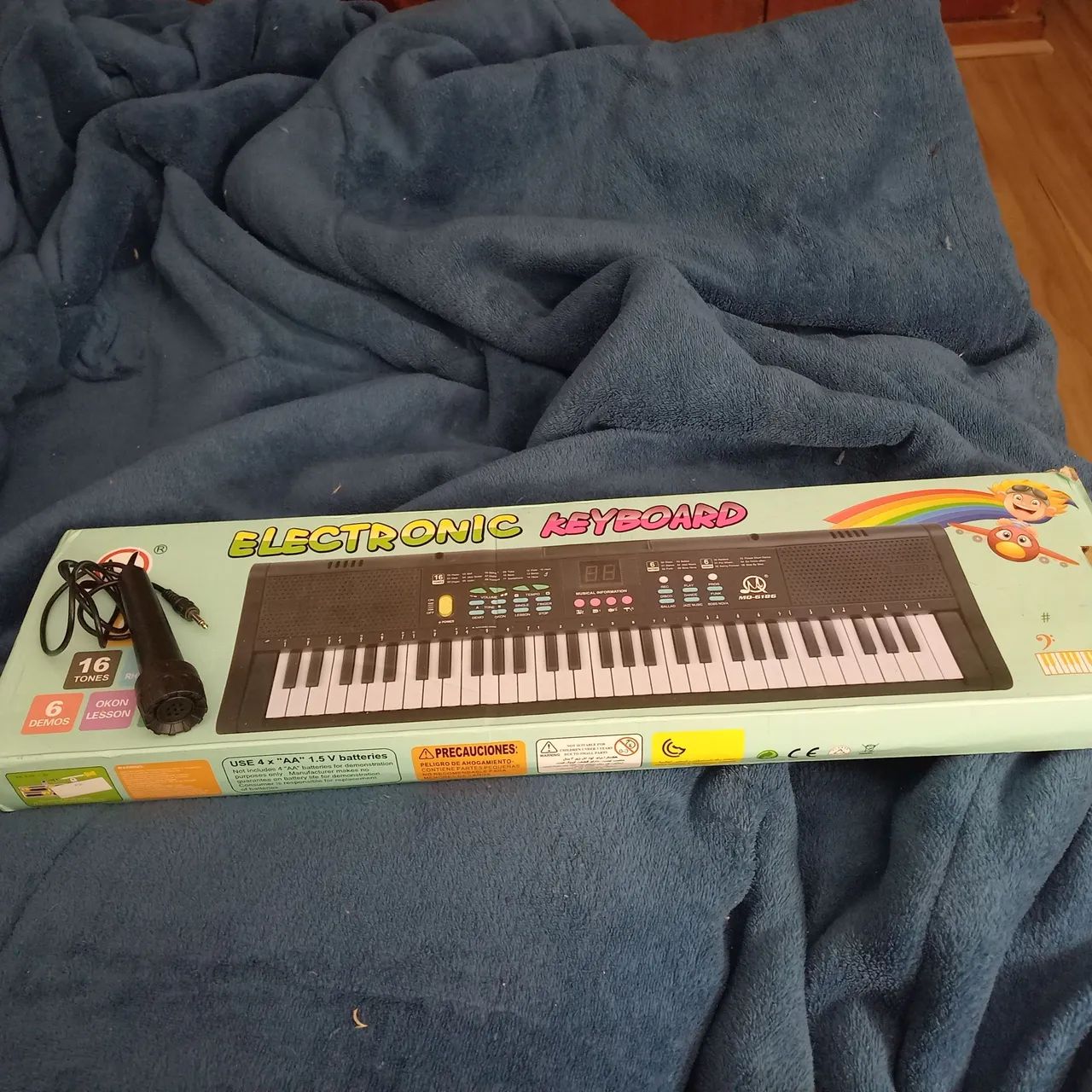 TECLADO INFANTIL ELETRICO C/  Fonte e Microfone - Perfeito Estado - Foto 4