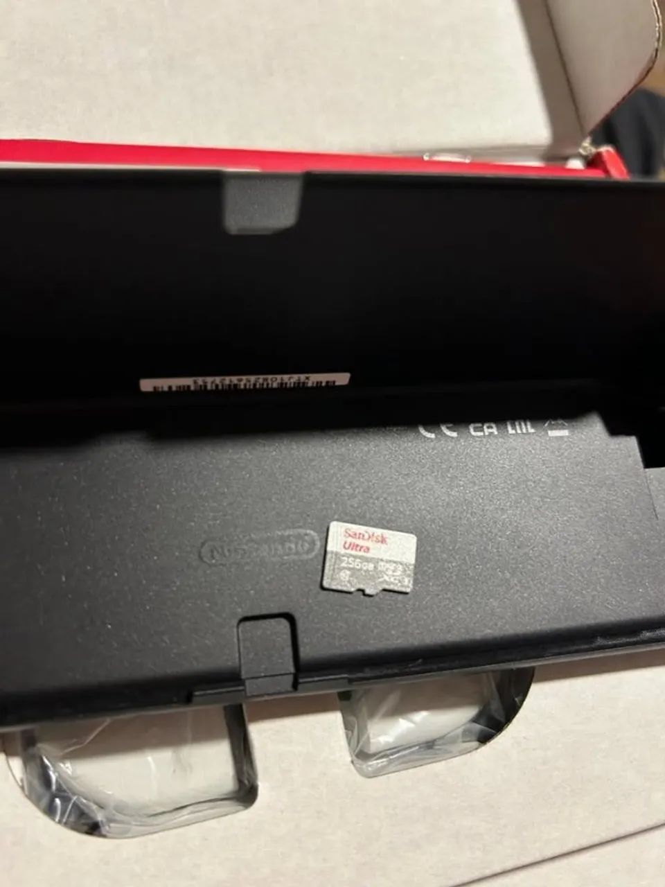 Nintendo Switch OLED + Pro Controller Monster Hunter + SD 256GB - Foto 5