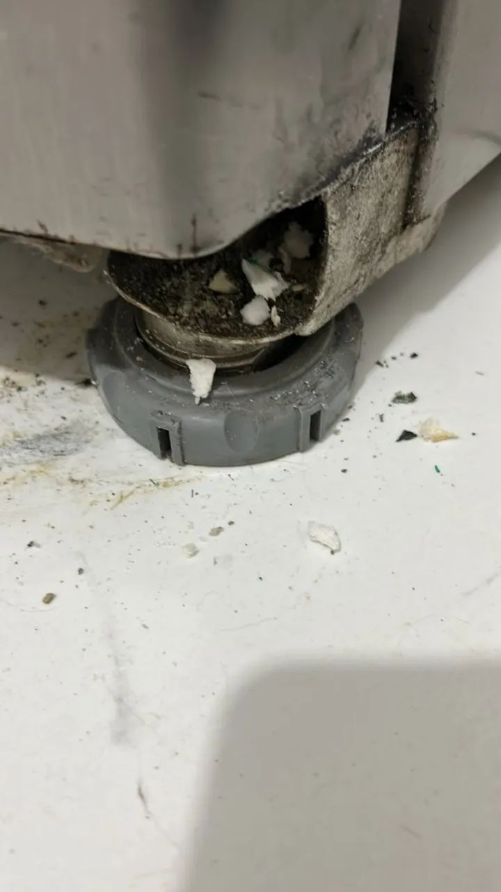 Geladeira Electrolux Infinity 553l DF82X funcionando e com porta quebrada - Foto 5