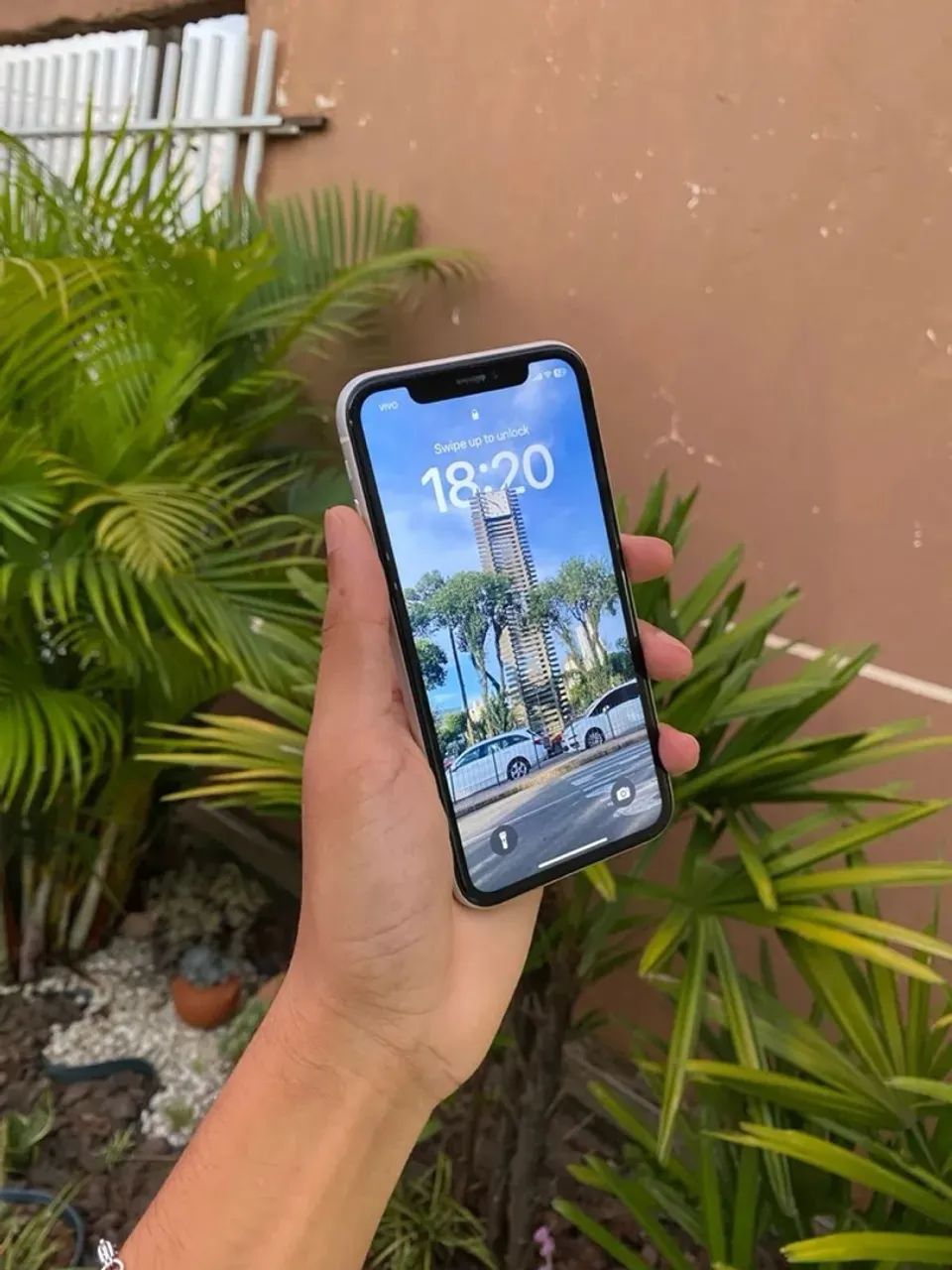 IPHONE XR 64 GB - Foto 2