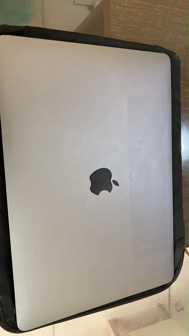 VENDO MACBOOK AIR M1 - 2020 