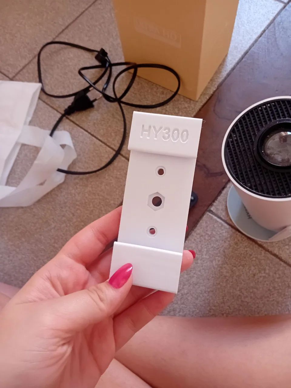 Projetor Smart HY300 4K Wi-Fi + Tela 84? + Suporte de Parede (Cinema em Casa) - Foto 6