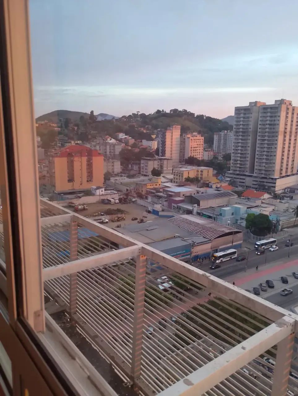 Alugo Sala comercial no Edifício Icon na  Estrela do Norte - São Gonçalo - RJ. - Foto 4