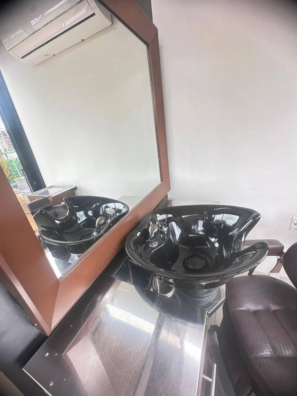 CONJUNTO COMPLETO PARA BARBEARIA - ESTADO DE NOVO  - Foto 2
