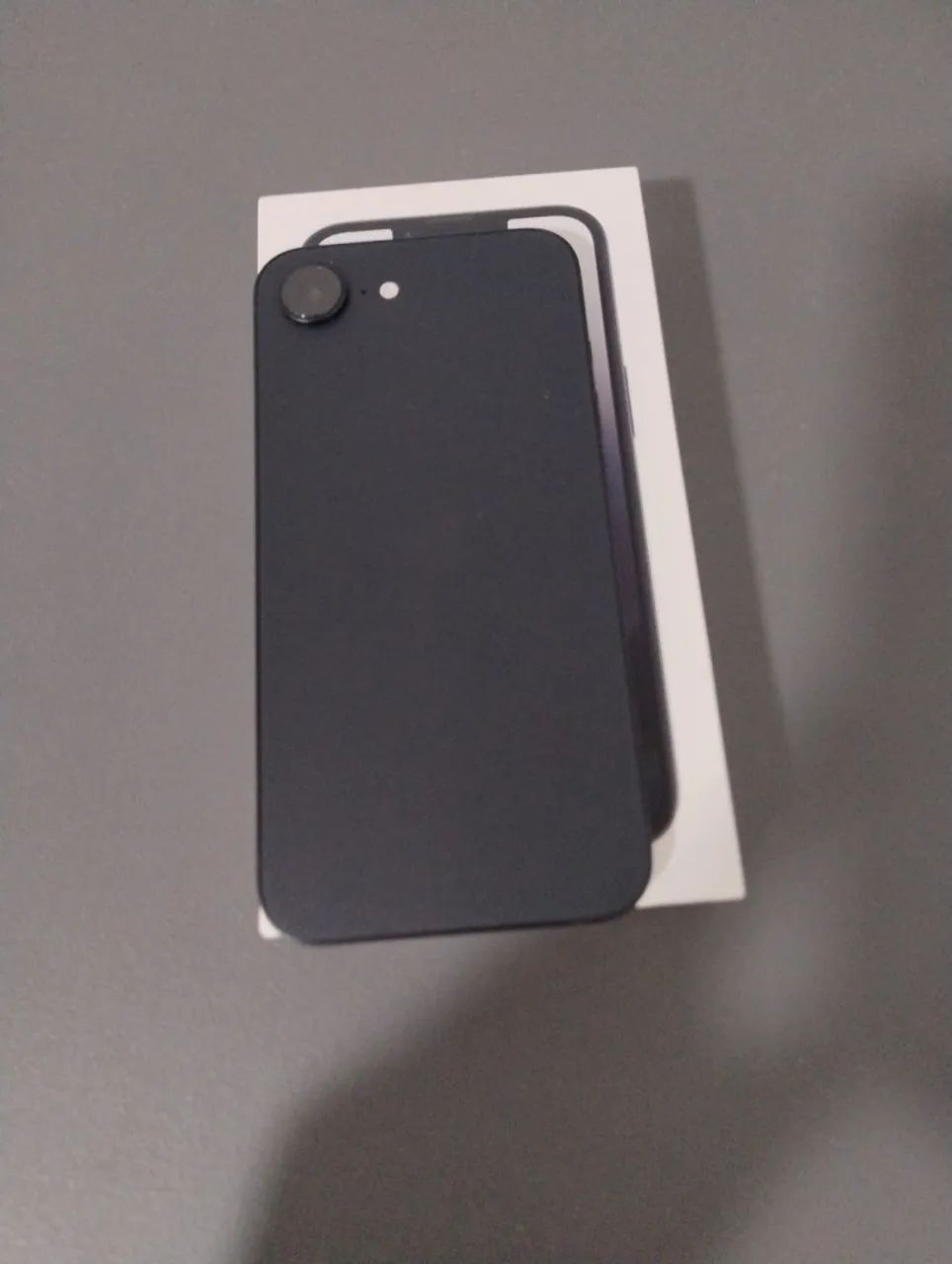 iPhone 16e 128GB - Bateria 100% - Com garantia  - Foto 3