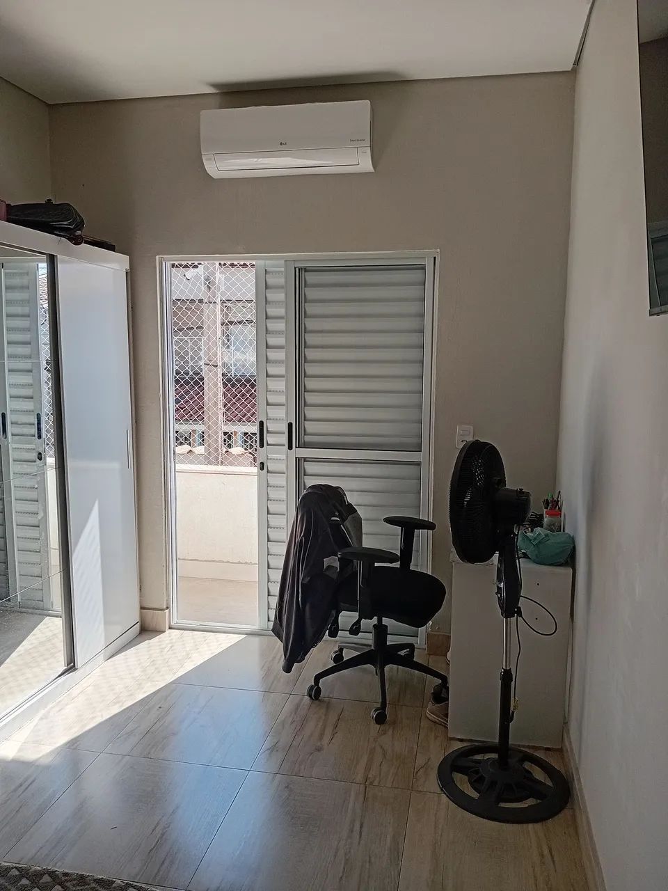 Vendo lindo sobrado de 200. M de construção  - Foto 2
