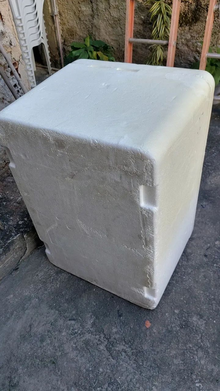 VENDO CAIXA DE ISOPOR DE 80 LITROS - Foto 5