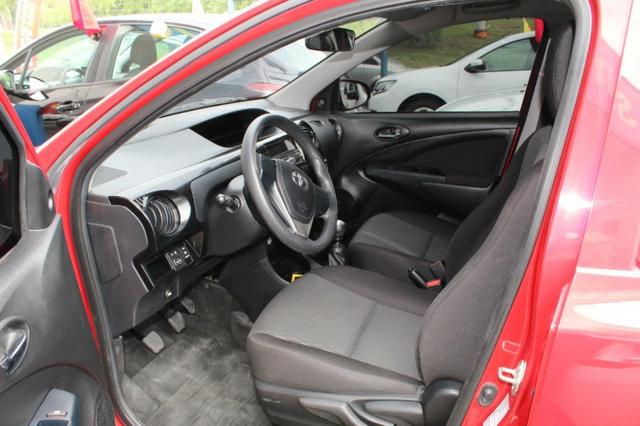 Toyota Etios - Foto 3
