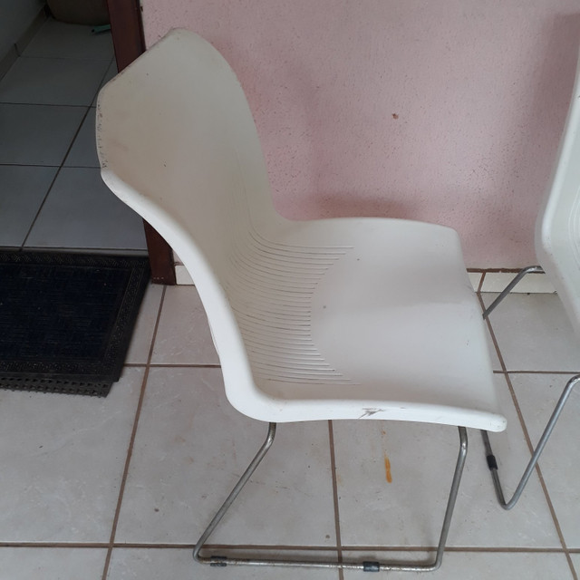 Cadeiras - Foto 2