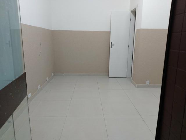 Alugo excelente sala comercial térrea na rua geral da agrônomica - Foto 7