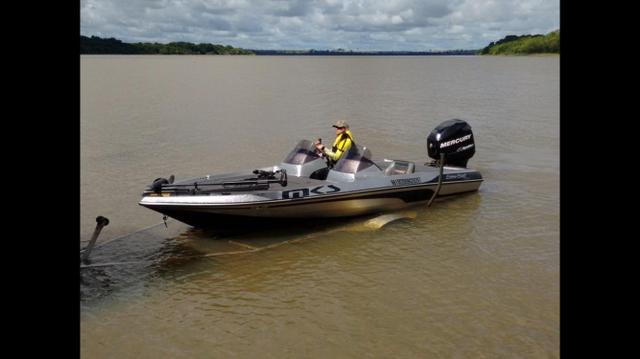 Barco lancha Bass Boat Classic motor 115hp - Foto 4