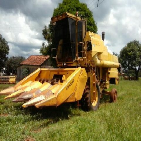 Colhedeira 8040